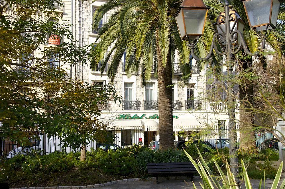 Hotel Aria Niza 3*,
