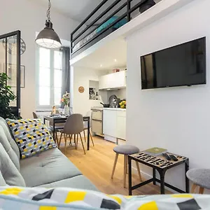 Angle Droit- Loft Et Atypique, Climatisation, Vieux-nice Nice